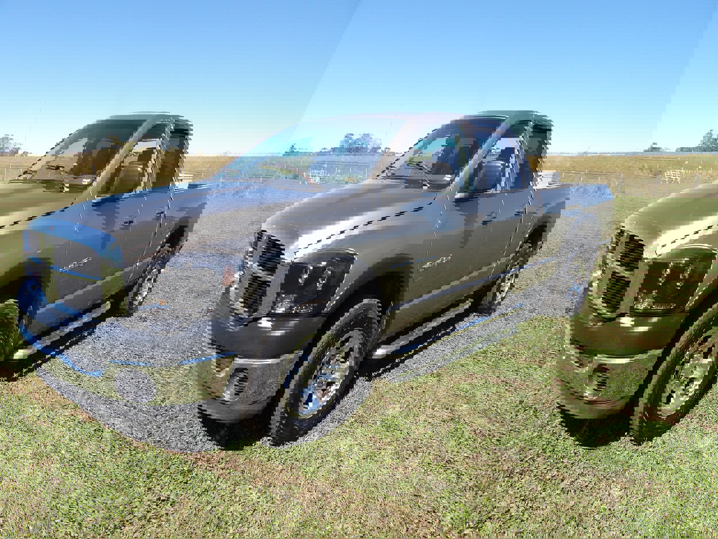 Used 2006 Dodge Ram 1500 Truck ST w/ SXT Group image 2