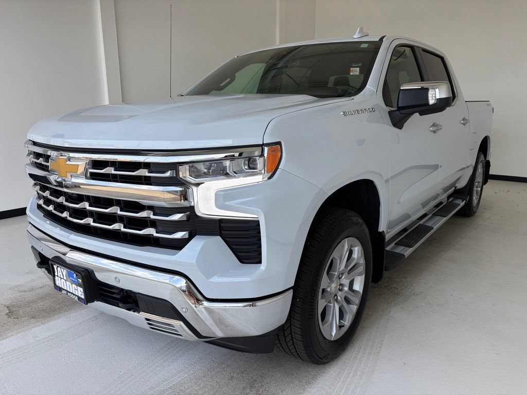 Used 2026 Chevrolet Silverado 1500 LTZ w/ LTZ Convenience Package II AWD/4WD image 17