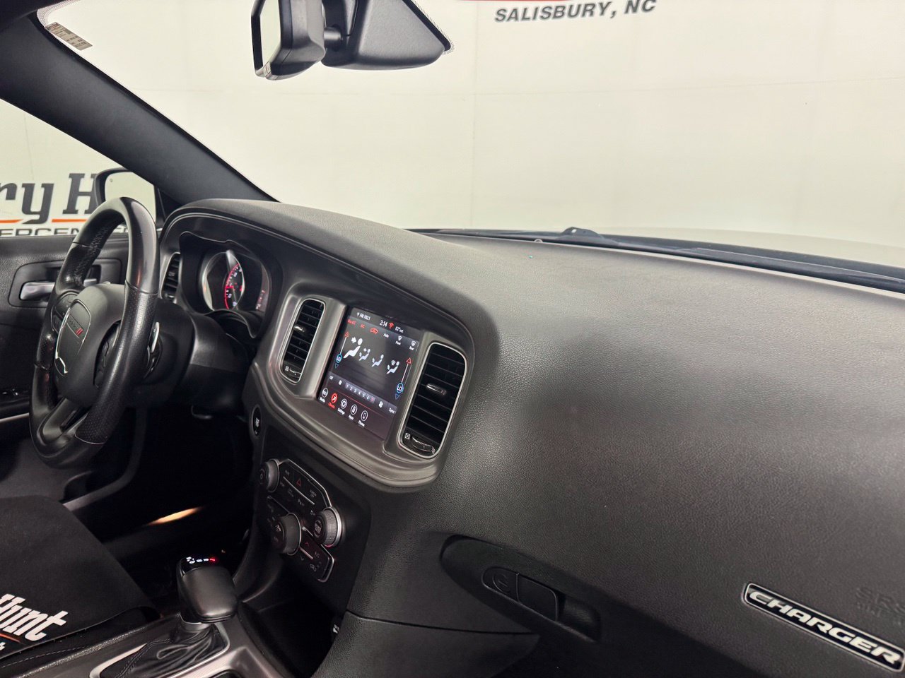Used 2023 Dodge Charger R/T w/ Harman/Kardon Audio Group RWD image 26