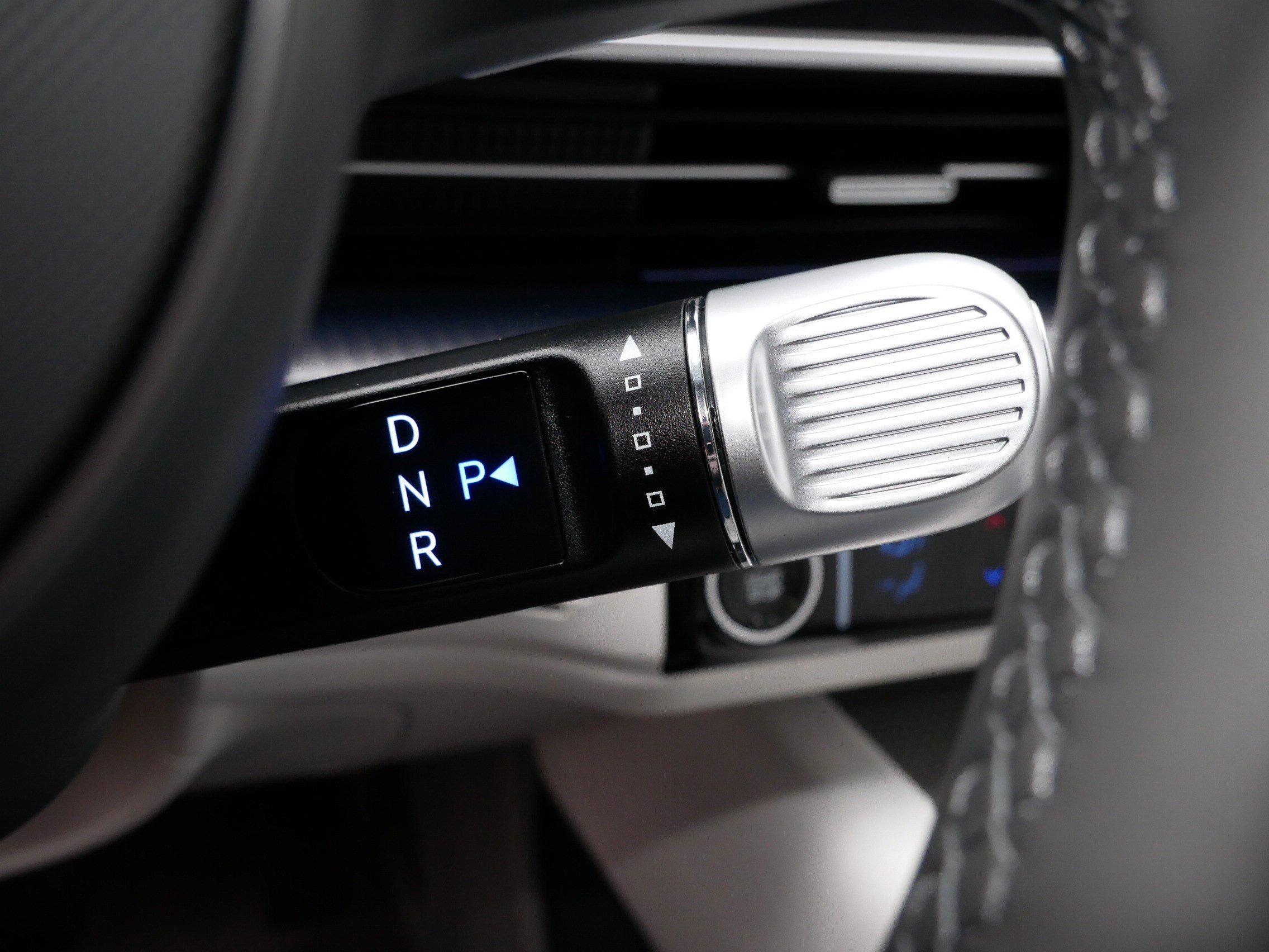 Used 2025 Hyundai Ioniq 6 SEL image 23