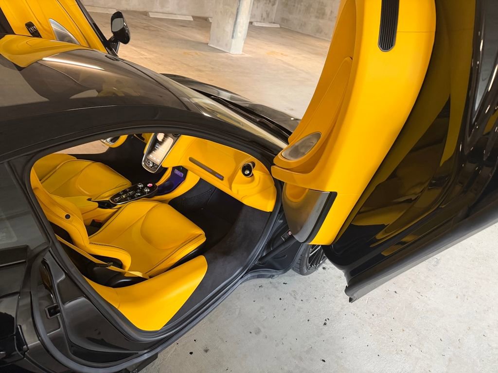 Used 2022 McLaren GT image 15