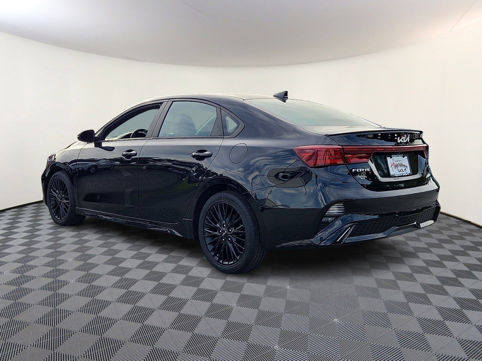 Certified 2023 Kia Forte GT-Line w/ GT-Line Technology Package FWD image 4