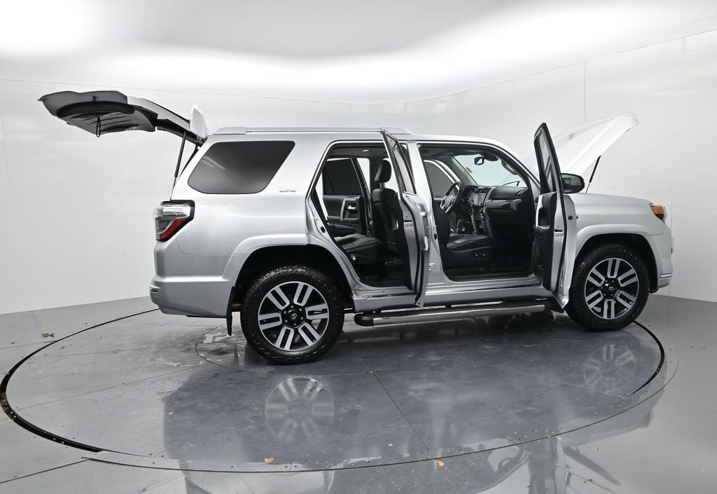 Used 2022 Toyota 4Runner Limited image 74
