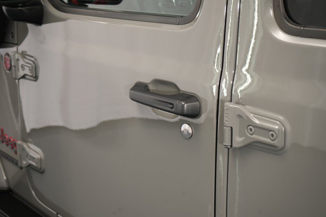 Used 2021 Jeep Gladiator Rubicon AWD/4WD image 31