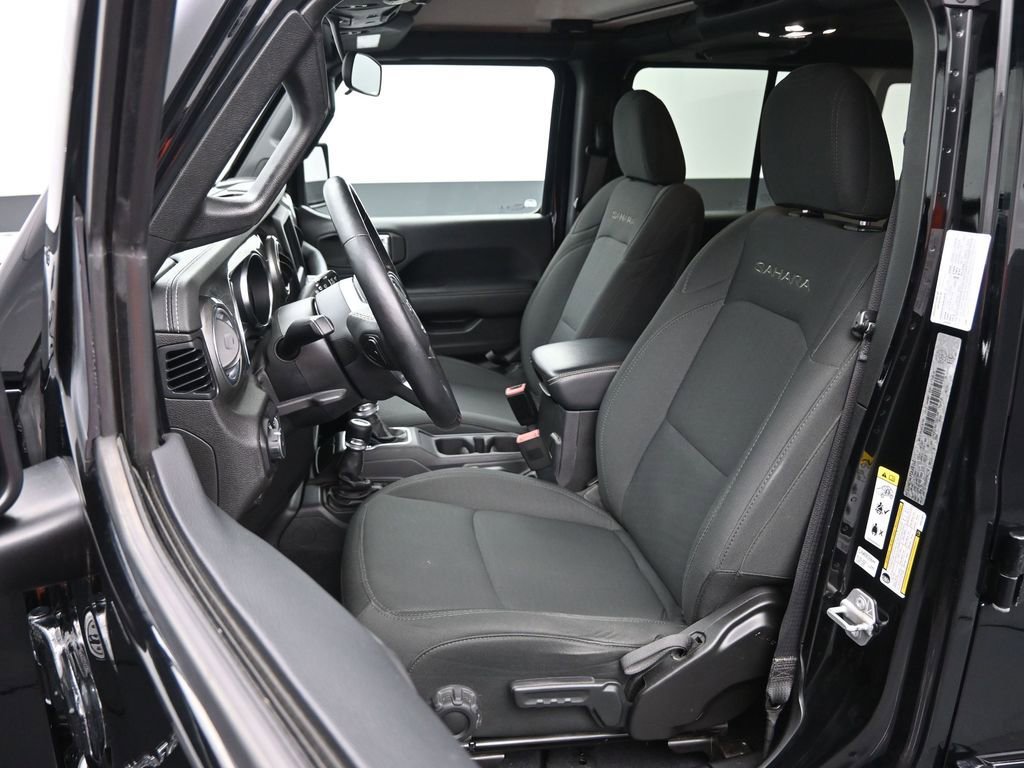 Used 2019 Jeep Wrangler Unlimited Sahara w/ Dual Top Group image 25