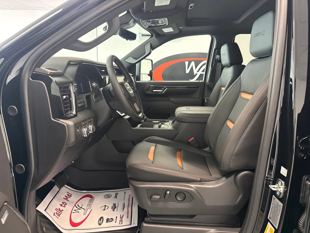 New 2026 GMC Sierra 2500 AT4 w/ AT4 Premium Plus Package AWD/4WD image 8
