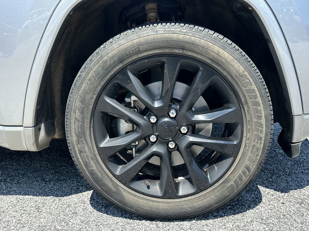 Used 2021 Jeep Grand Cherokee Laredo X image 13