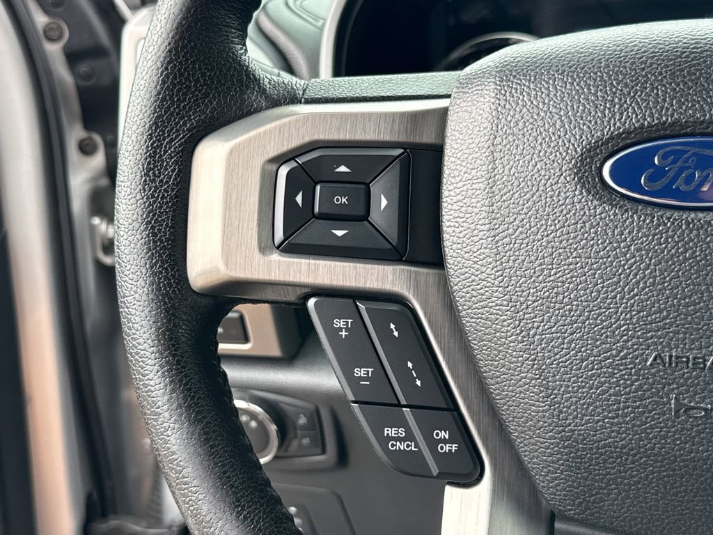 Used 2016 Ford F150 Platinum w/ Equipment Group 701A Luxury image 16