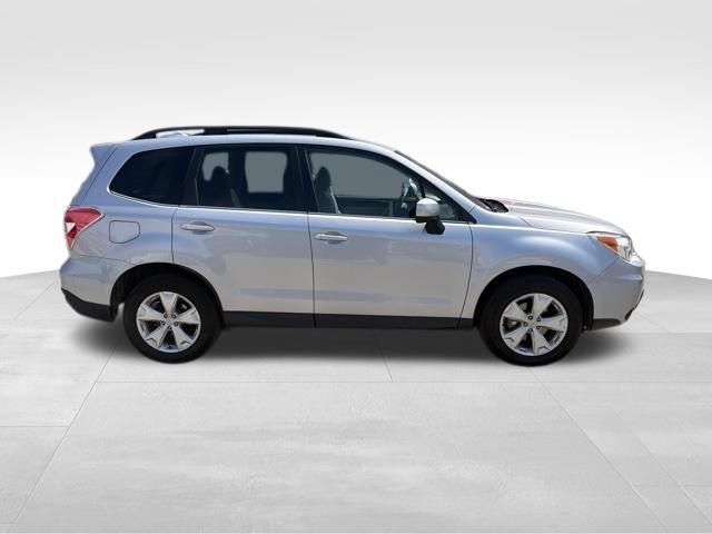 Used 2016 Subaru Forester 2.5i Limited AWD/4WD image 2