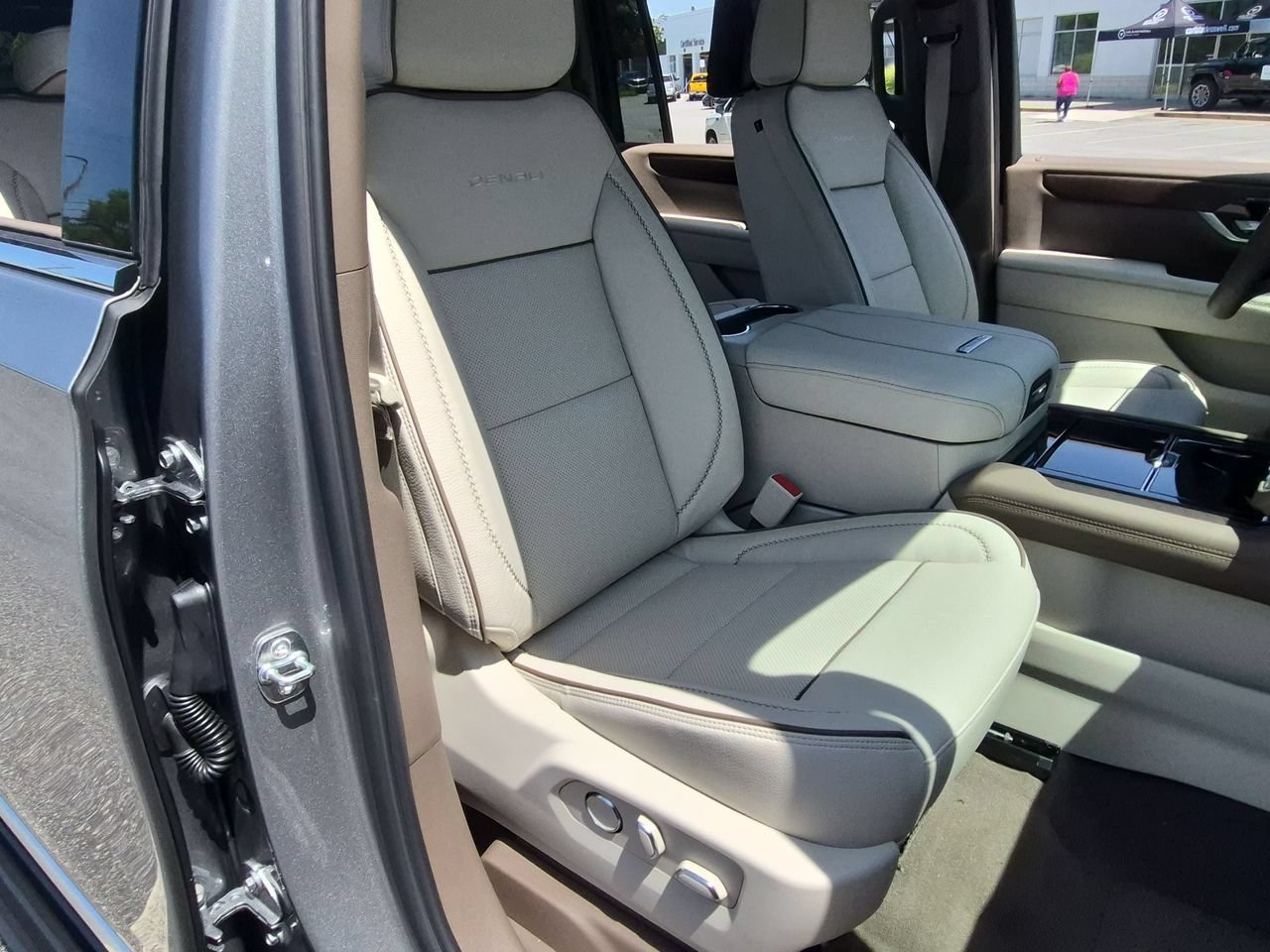 New 2026 GMC Yukon XL Denali w/ Denali Reserve Package AWD/4WD image 29