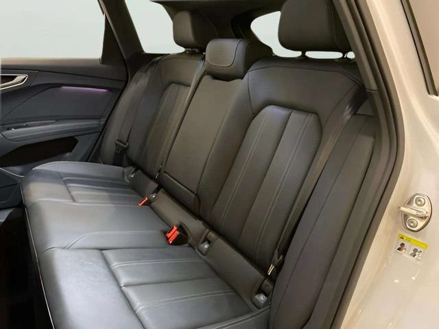 Used 2024 Audi Q4 e-tron Premium Plus w/ Premium Plus AWD/4WD image 68