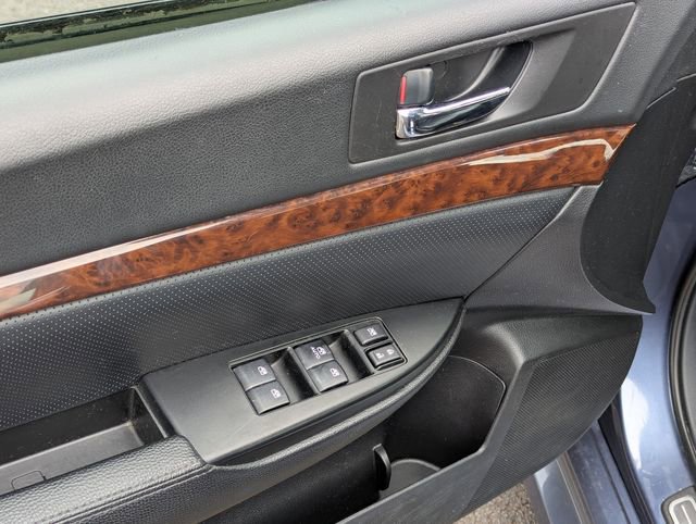 Used 2014 Subaru Legacy 2.5i Limited w/ Moonroof Package image 11