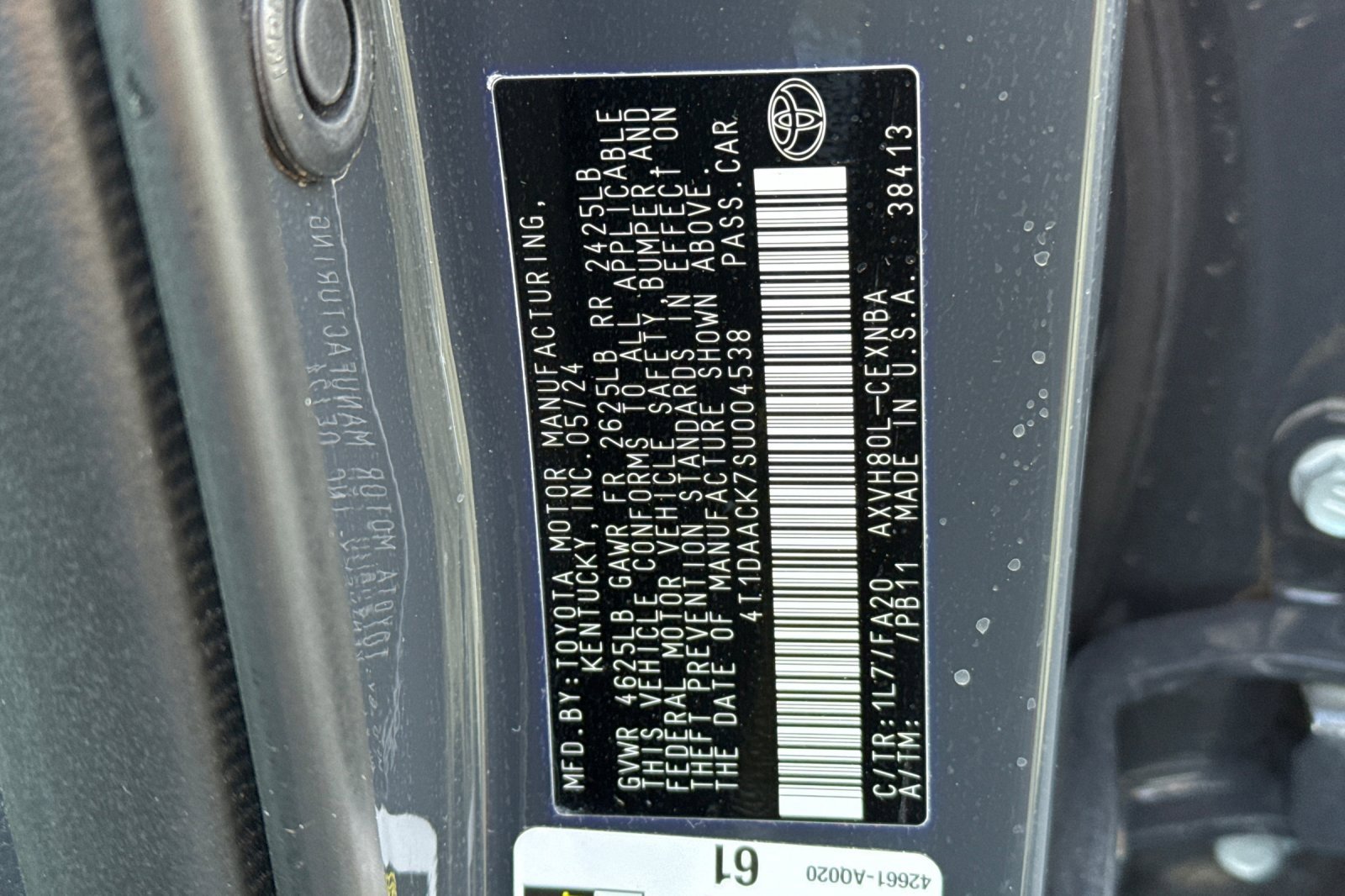 Used 2025 Toyota Camry LE image 38