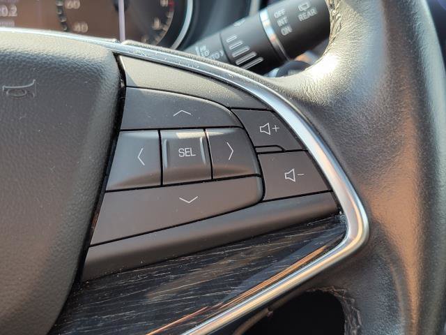 Used 2020 Cadillac XT5 Premium Luxury w/ LPO, Floor Liner Package AWD/4WD image 18