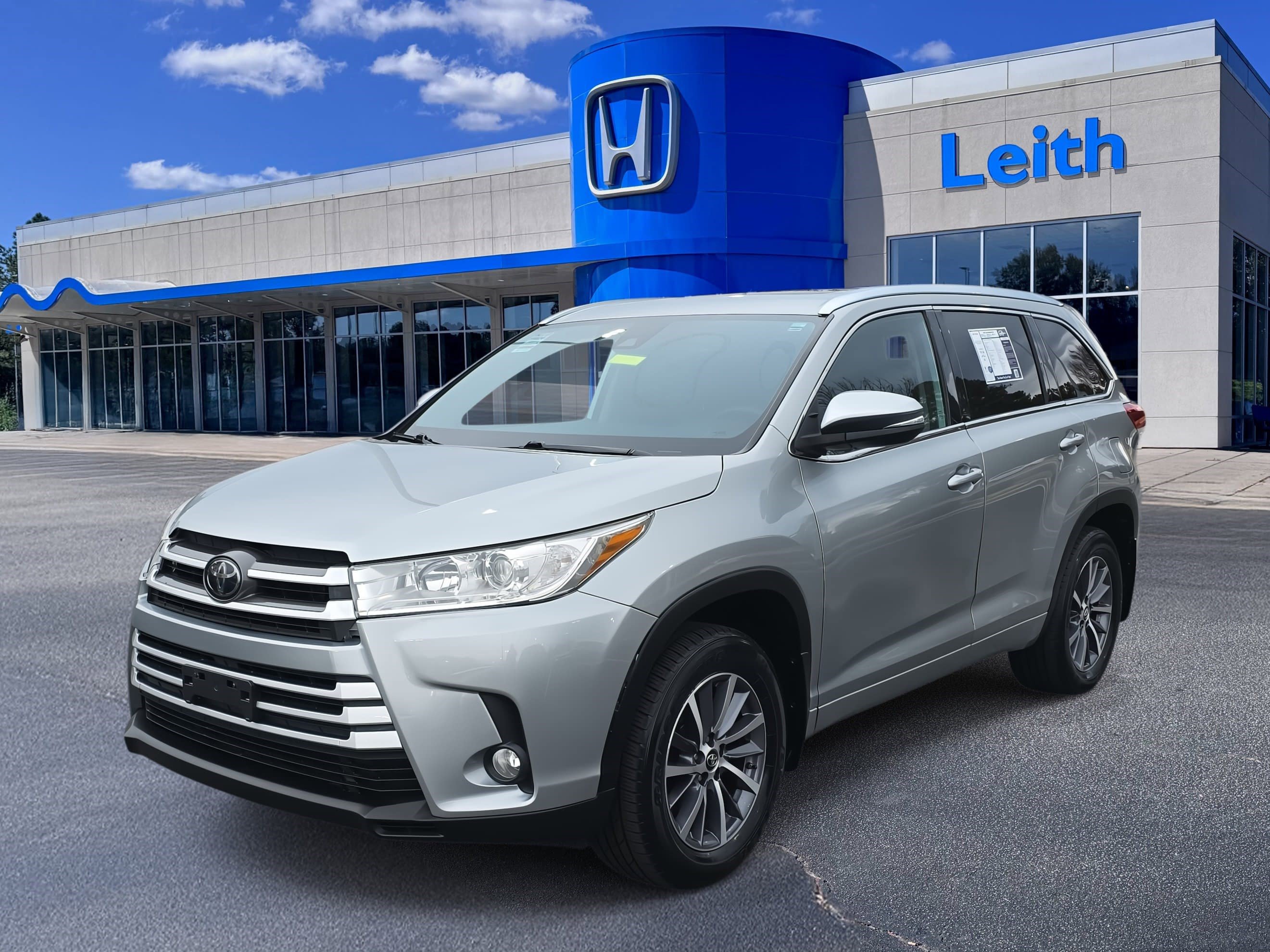 Used 2018 Toyota Highlander XLE