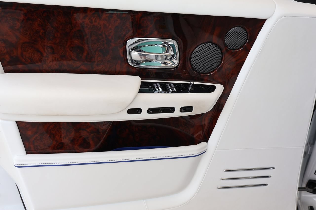 Certified 2023 Rolls-Royce Phantom Extended Wheelbase w/ Leather Finishing Pack RWD image 12