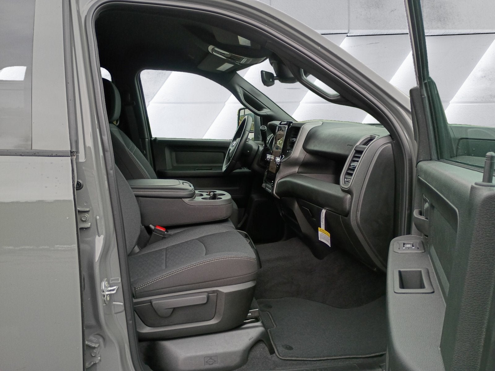 New 2026 RAM 3500 Tradesman AWD/4WD image 16
