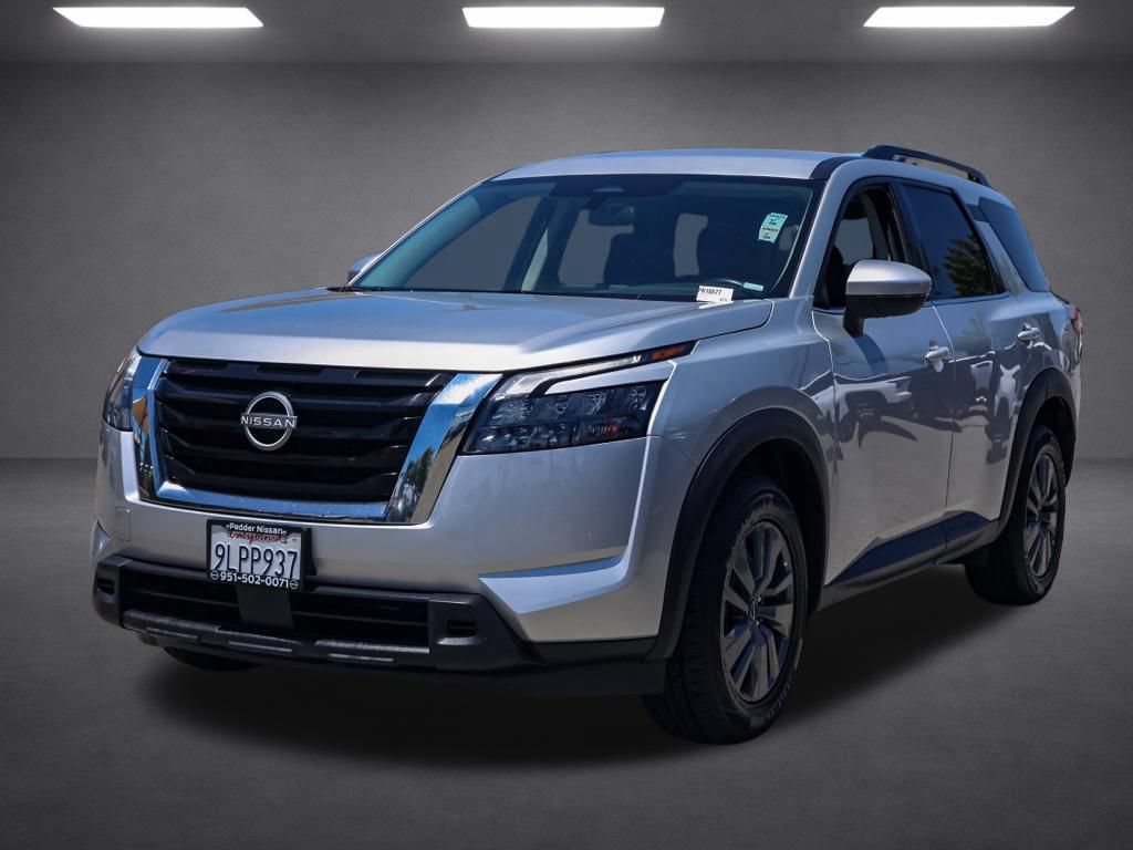 Used 2024 Nissan Pathfinder SV FWD image 8