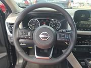 Used 2023 Nissan Rogue SL w/ SL Premium Package image 11