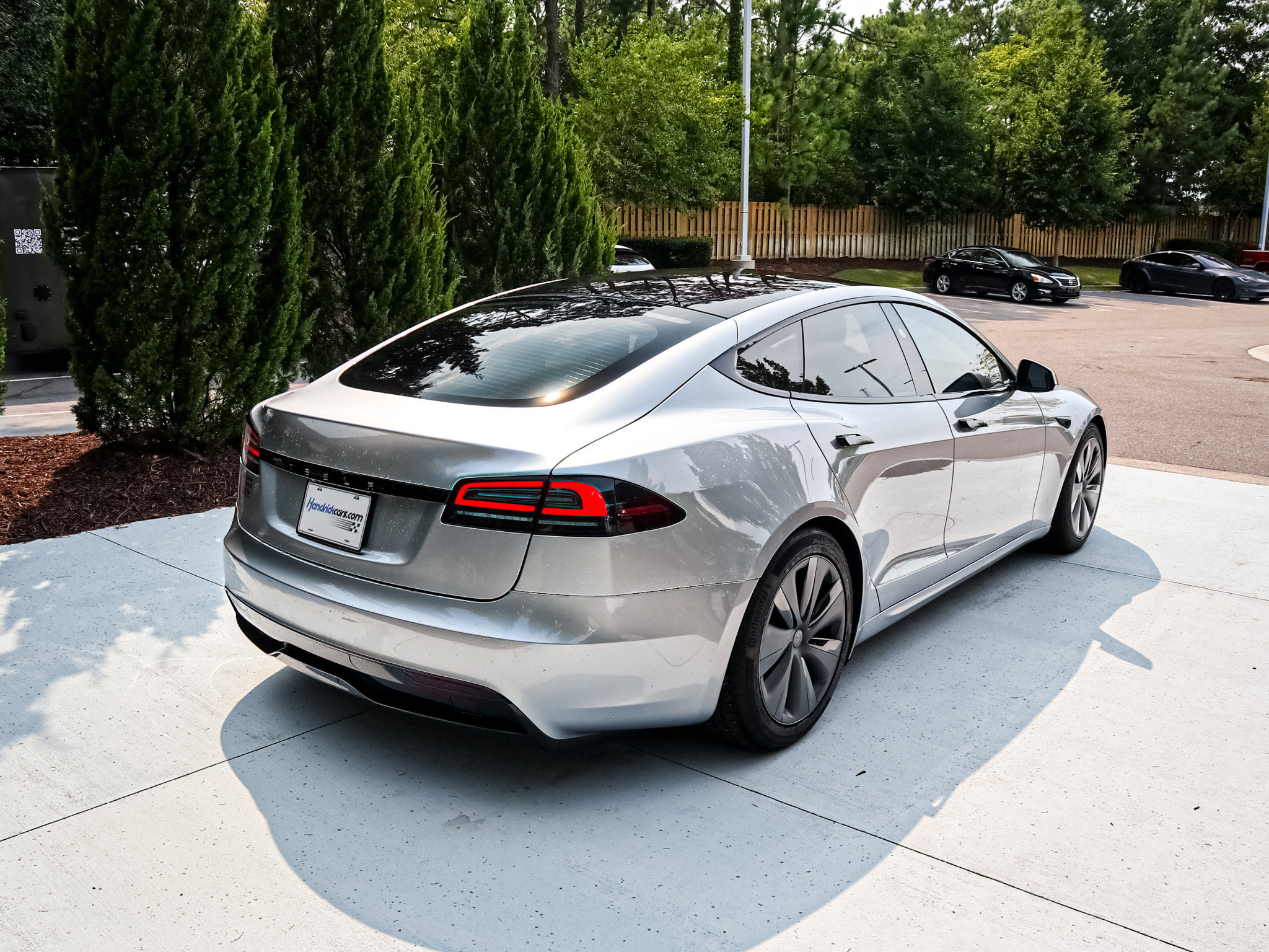 Used 2025 Tesla Model S AWD/4WD image 11
