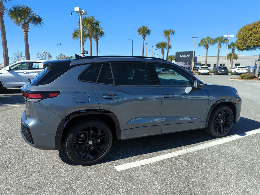 New 2026 Volkswagen Tiguan SE R-Line image 5