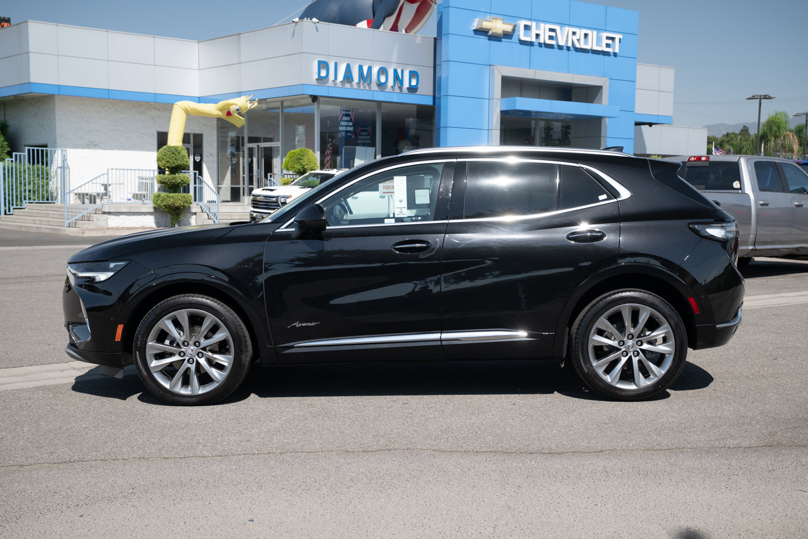 Used 2023 Buick Envision Avenir image 7