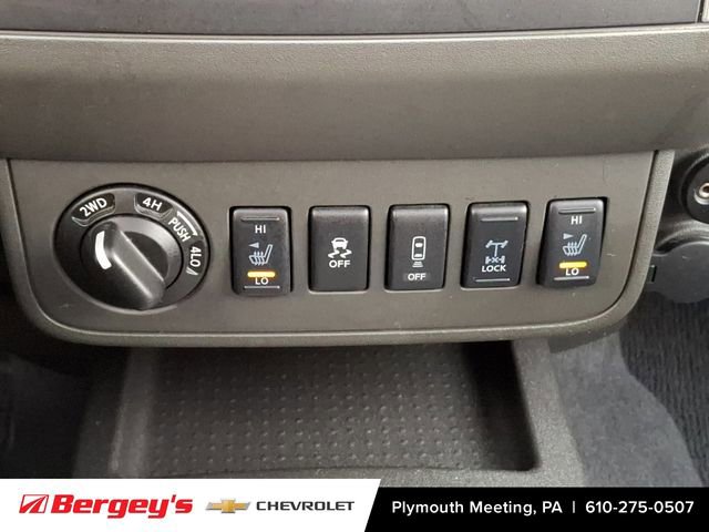 Used 2020 Nissan Frontier PRO-4X image 27