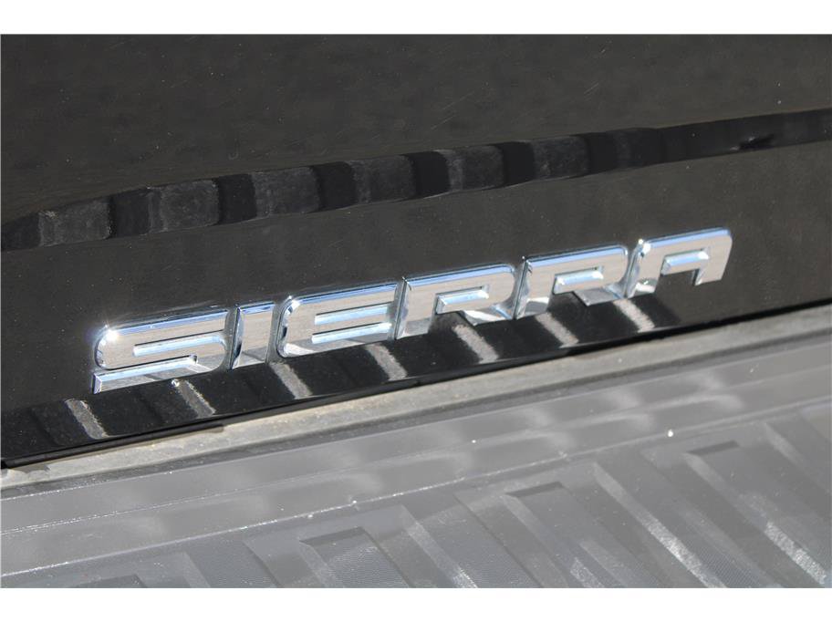 Used 2019 GMC Sierra 3500 SLT w/ All-Terrain HD Package AWD/4WD image 33