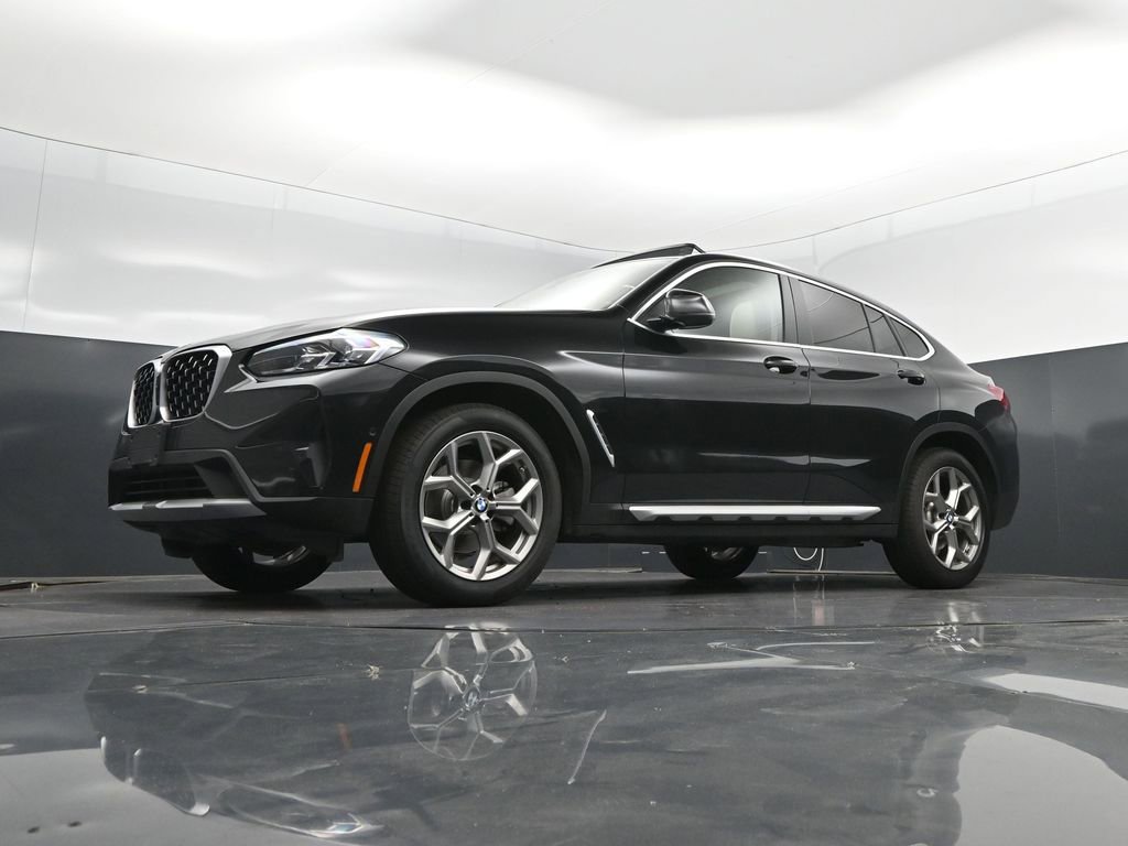 Certified 2025 BMW X4 xDrive30i w/ Premium Package AWD/4WD image 38