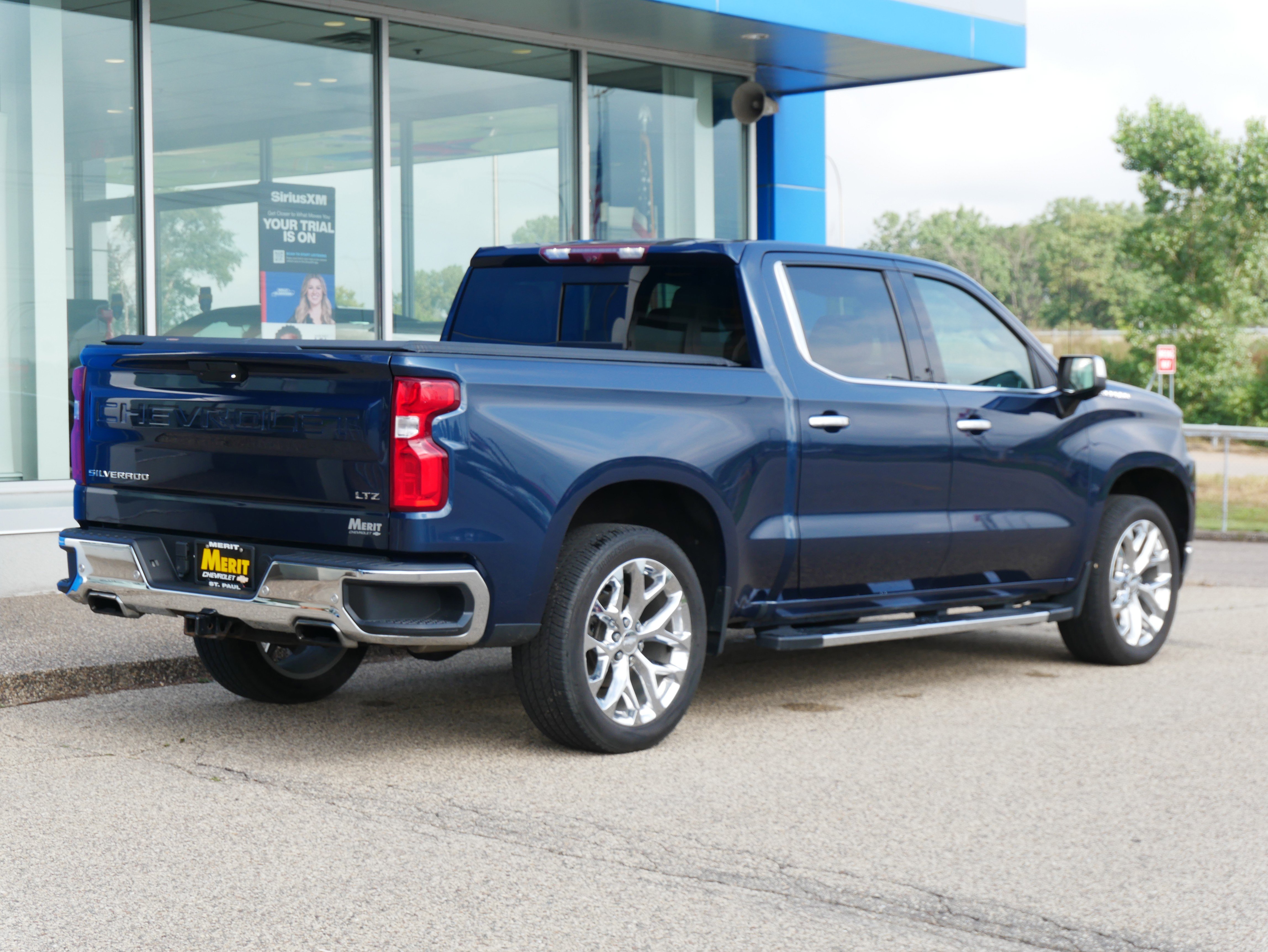 Used 2020 Chevrolet Silverado 1500 LTZ w/ LTZ Premium Package image 3