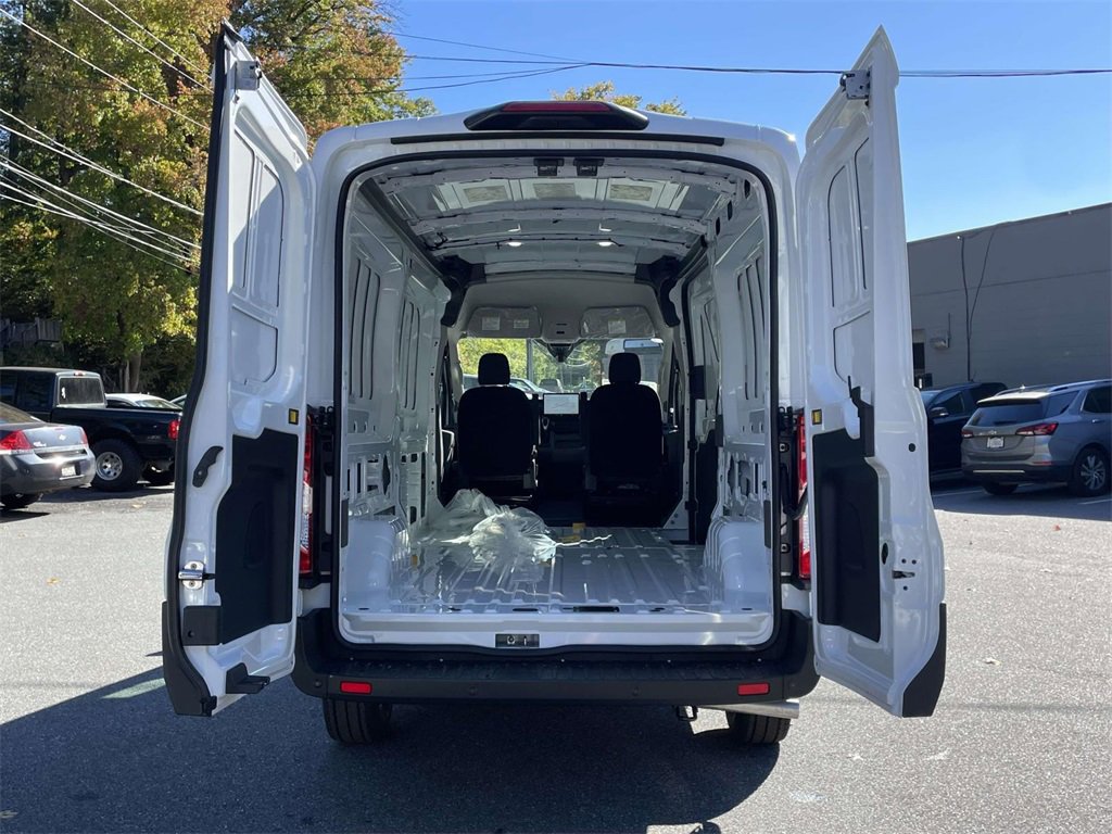 New 2026 Ford Transit 250 148 Medium Roof image 9