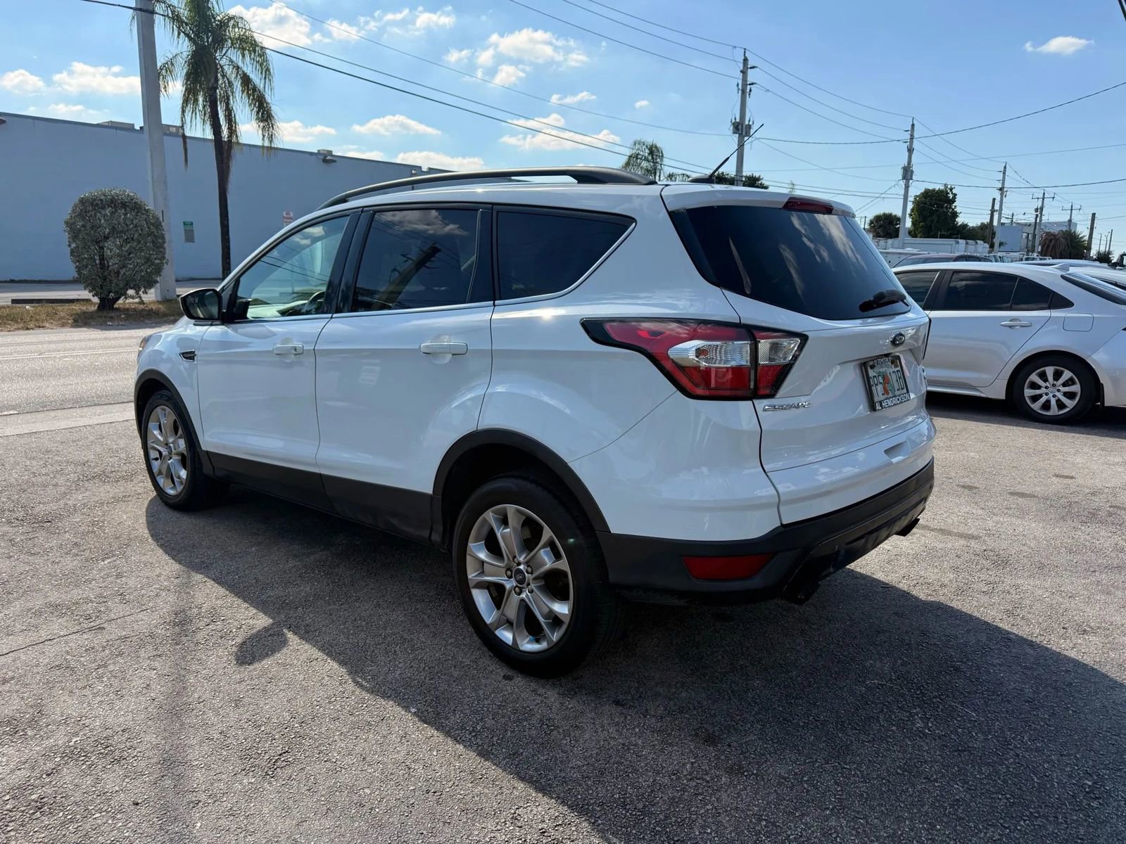 Used 2018 Ford Escape SE image 7