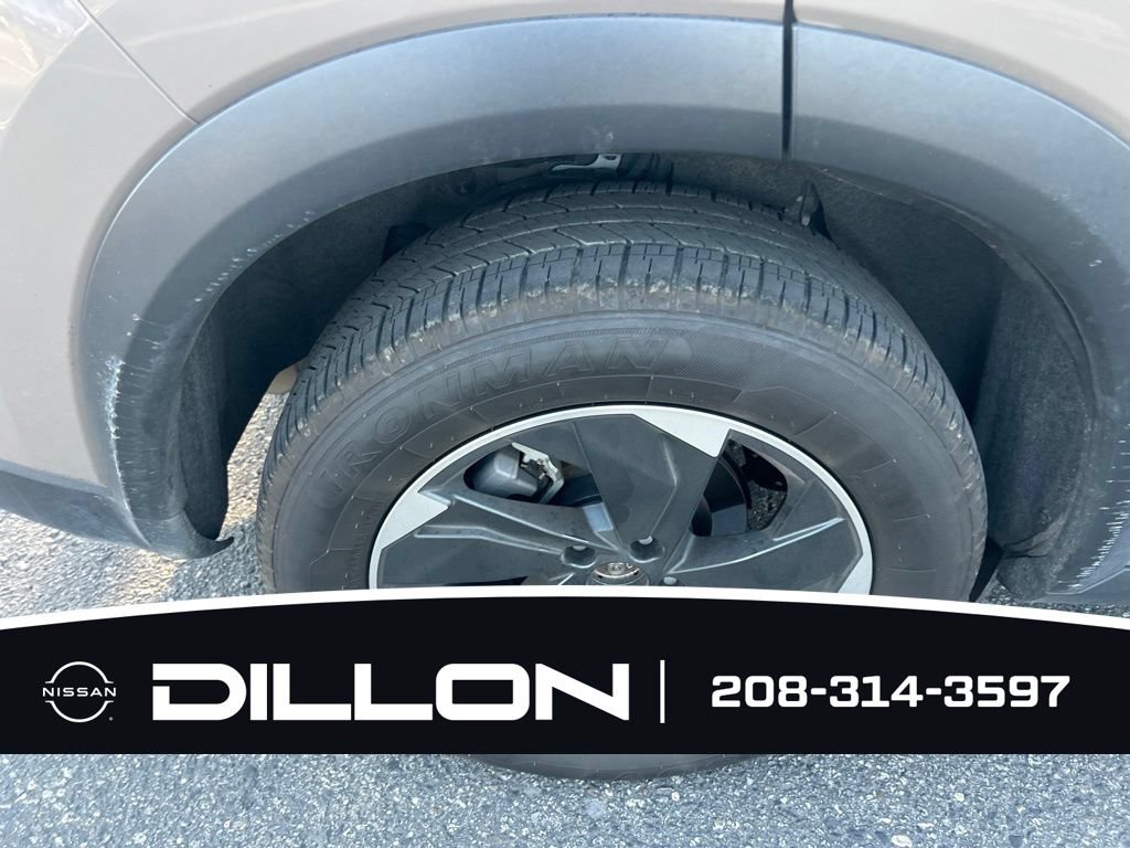 Certified 2025 Nissan Rogue SV AWD/4WD image 26