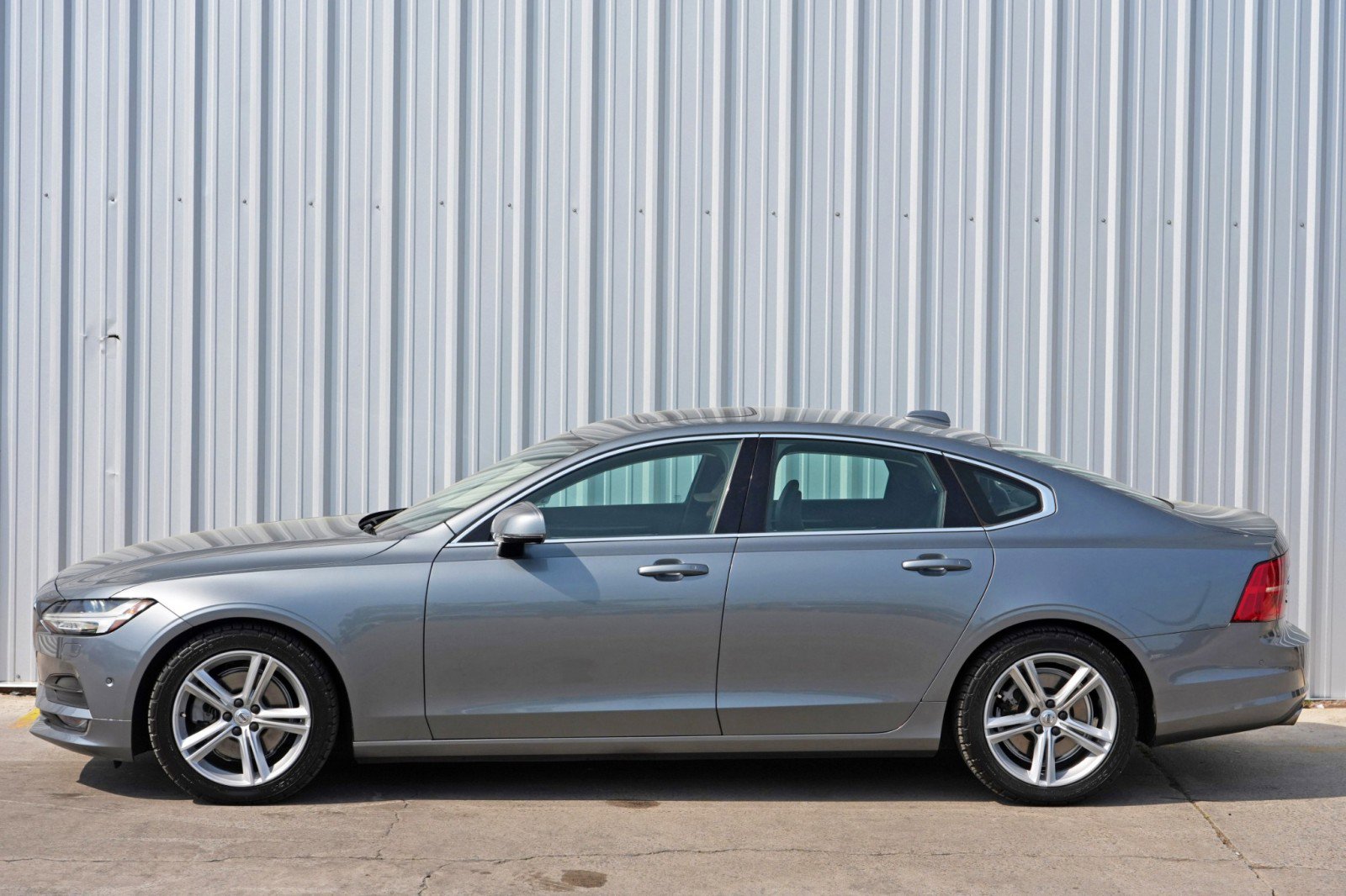 Used 2017 Volvo S90 T5 Momentum w/ Convenience Package image 48