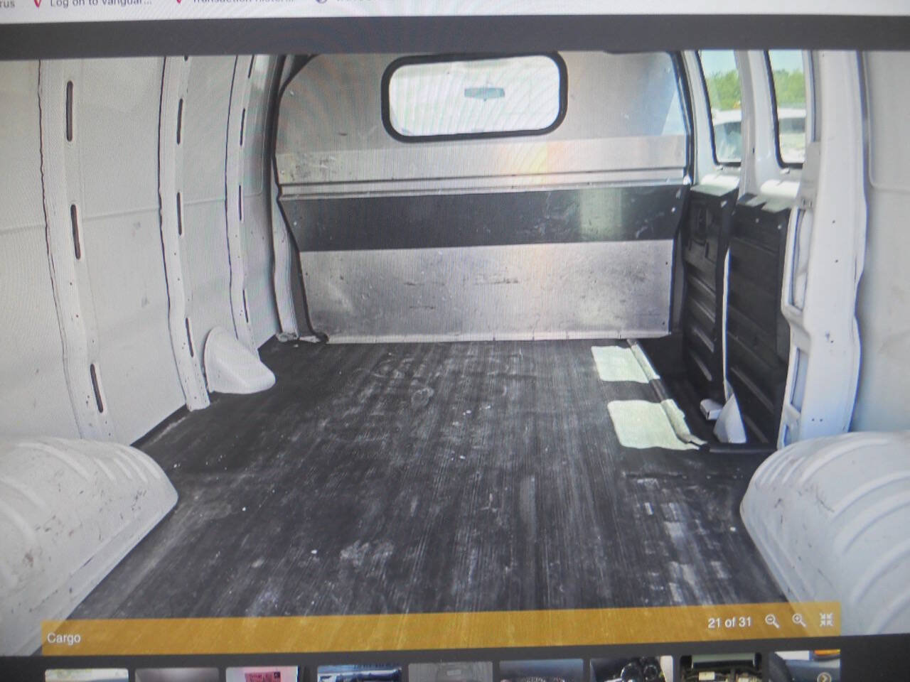 Used 2013 Chevrolet Express 2500 RWD image 31