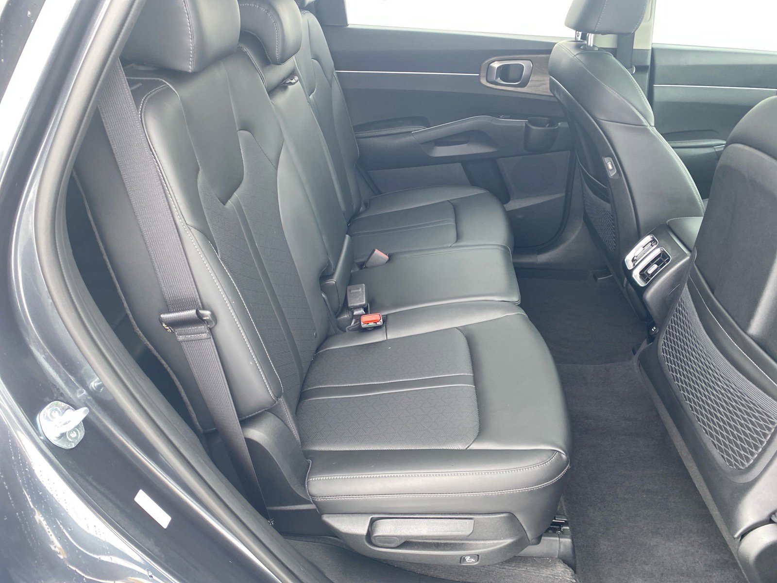 Certified 2023 Kia Sorento S w/ Panoramic Sunroof Package image 24