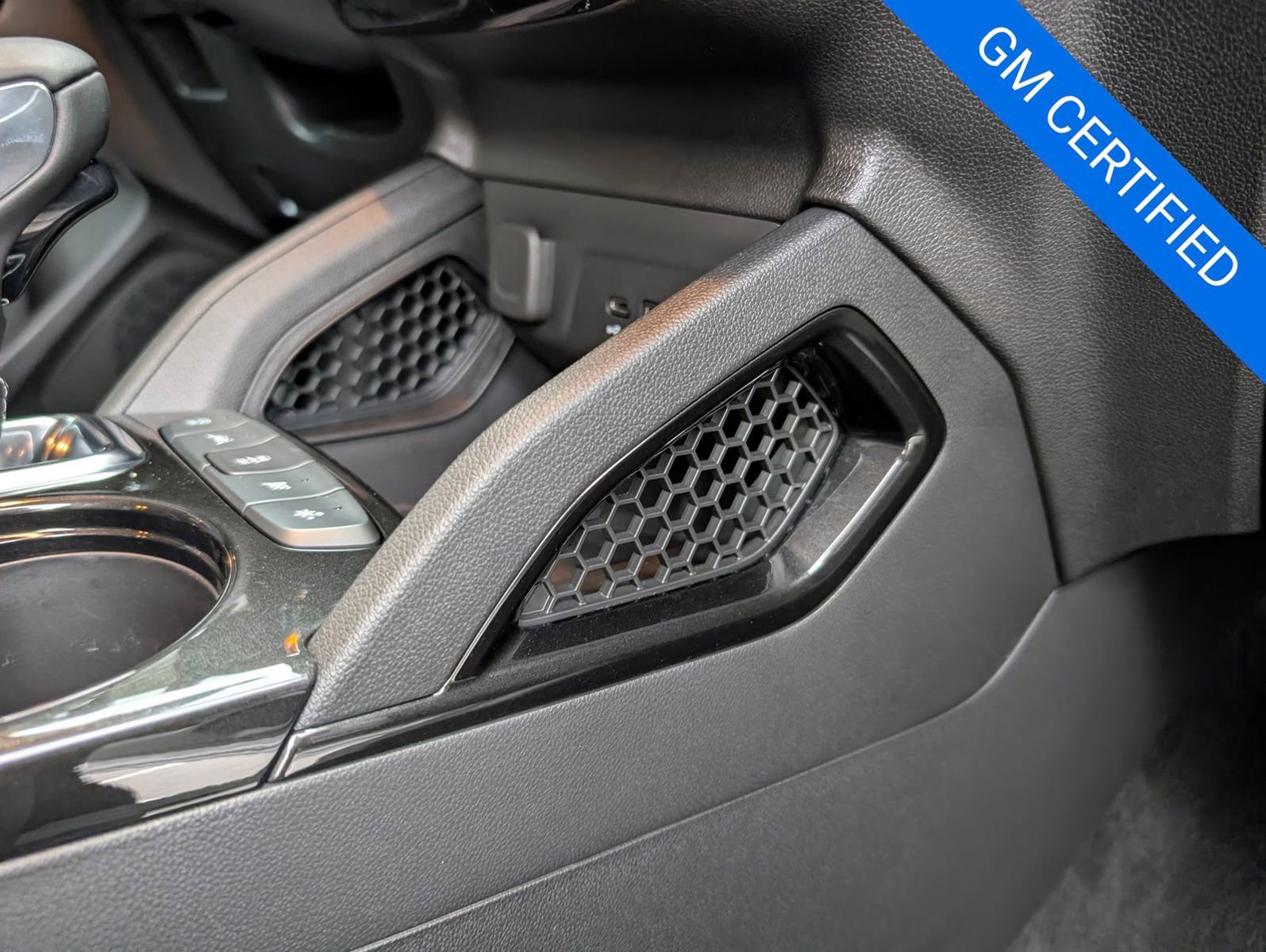 Used 2024 Chevrolet TrailBlazer LT w/ LT Cold Weather Package image 29