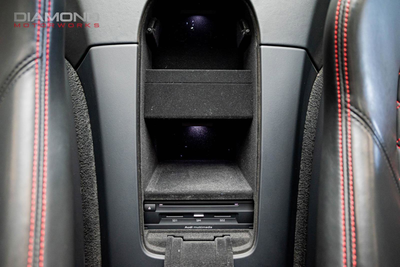 Used 2018 Audi R8 V10 w/ Carbon Exterior Package image 73