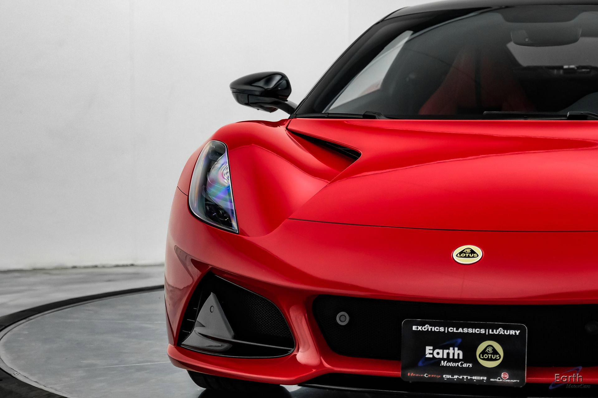 Used 2025 Lotus Emira RWD image 35