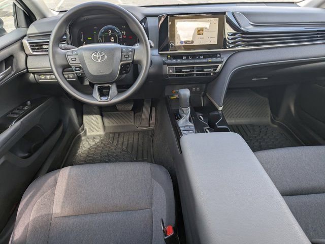 Used 2025 Toyota Camry LE w/ Convenience Package image 19