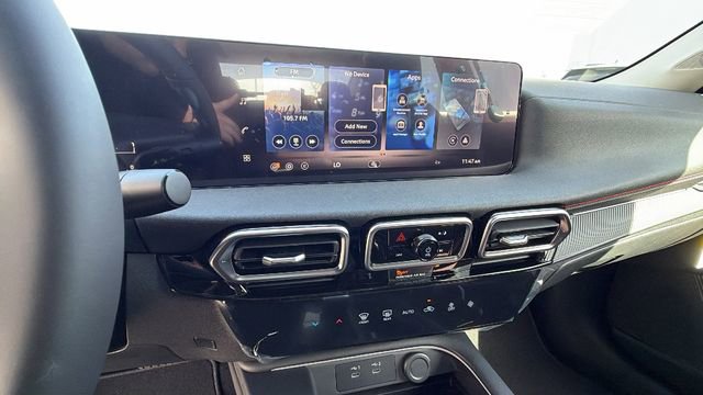 New 2026 Nissan Sentra SR image 25