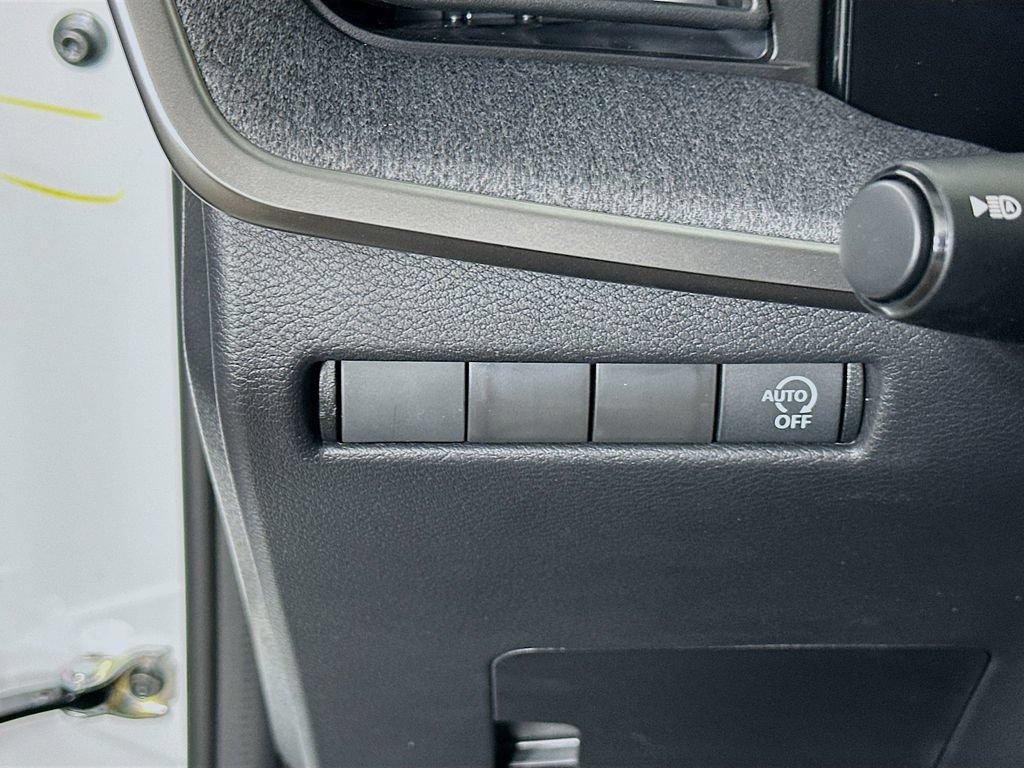 New 2026 Nissan Kicks SV w/ Cold Weather Package FWD image 15
