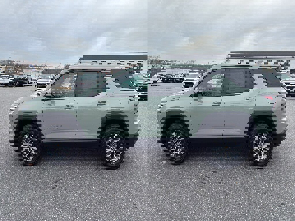 New 2026 Chevrolet Equinox LT w/ Convenience Package II image 3