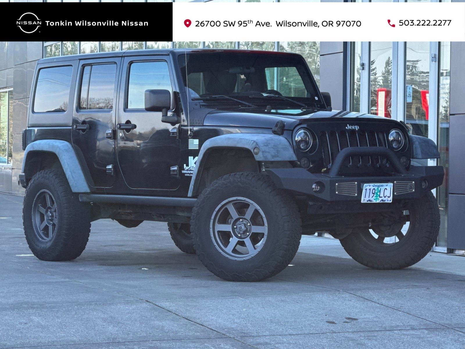 Used 2012 Jeep Wrangler Unlimited Rubicon w/ Dual Top Group AWD/4WD image 1