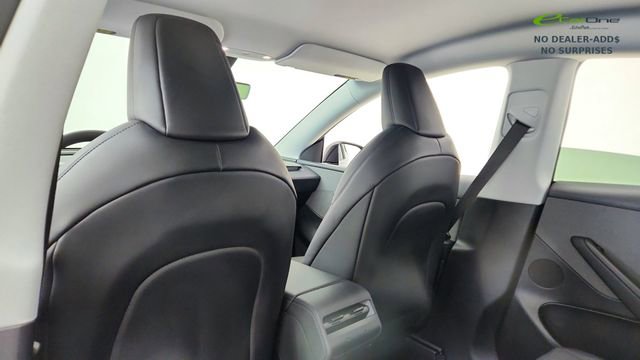 Used 2026 Tesla Model Y 2WD image 28
