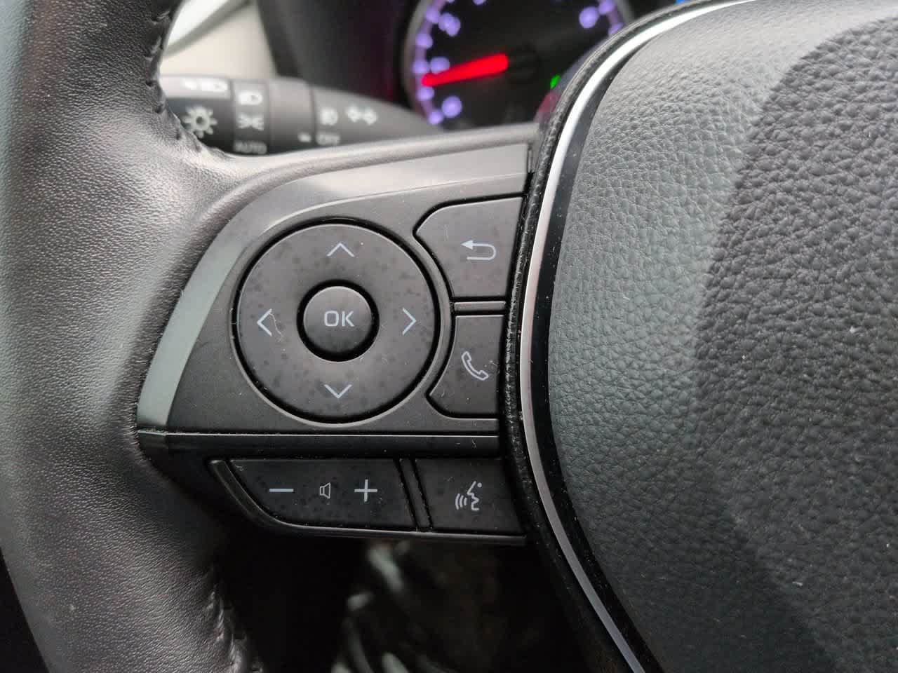 Certified 2021 Toyota RAV4 XLE Premium FWD image 23