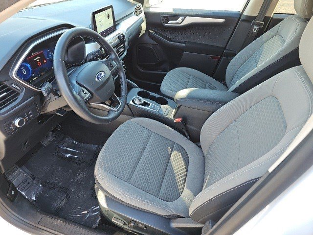 Used 2020 Ford Escape SE Sport image 19