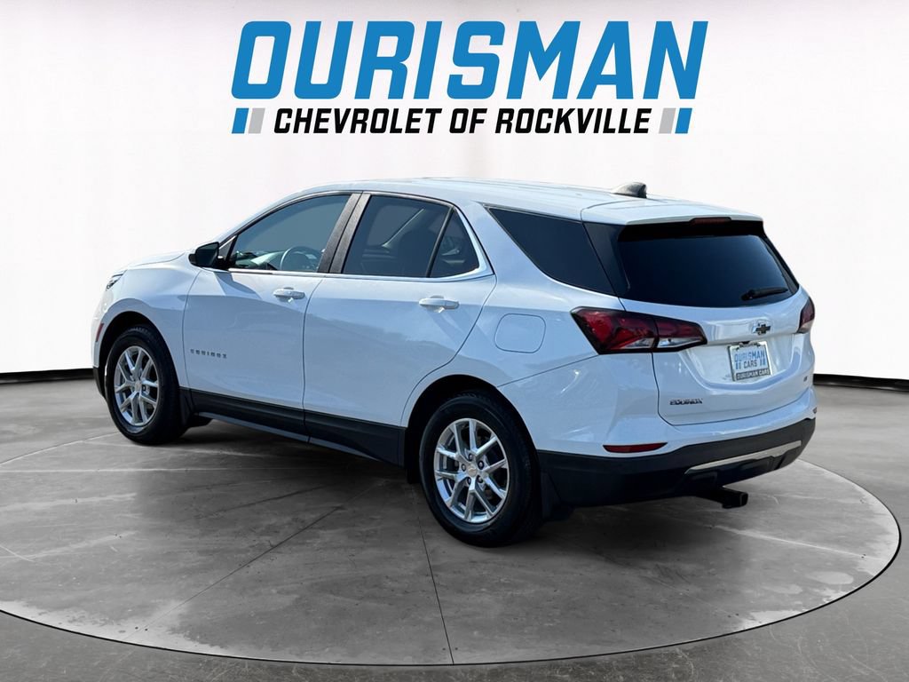 Used 2024 Chevrolet Equinox LT w/ LPO, Cargo Package FWD image 4