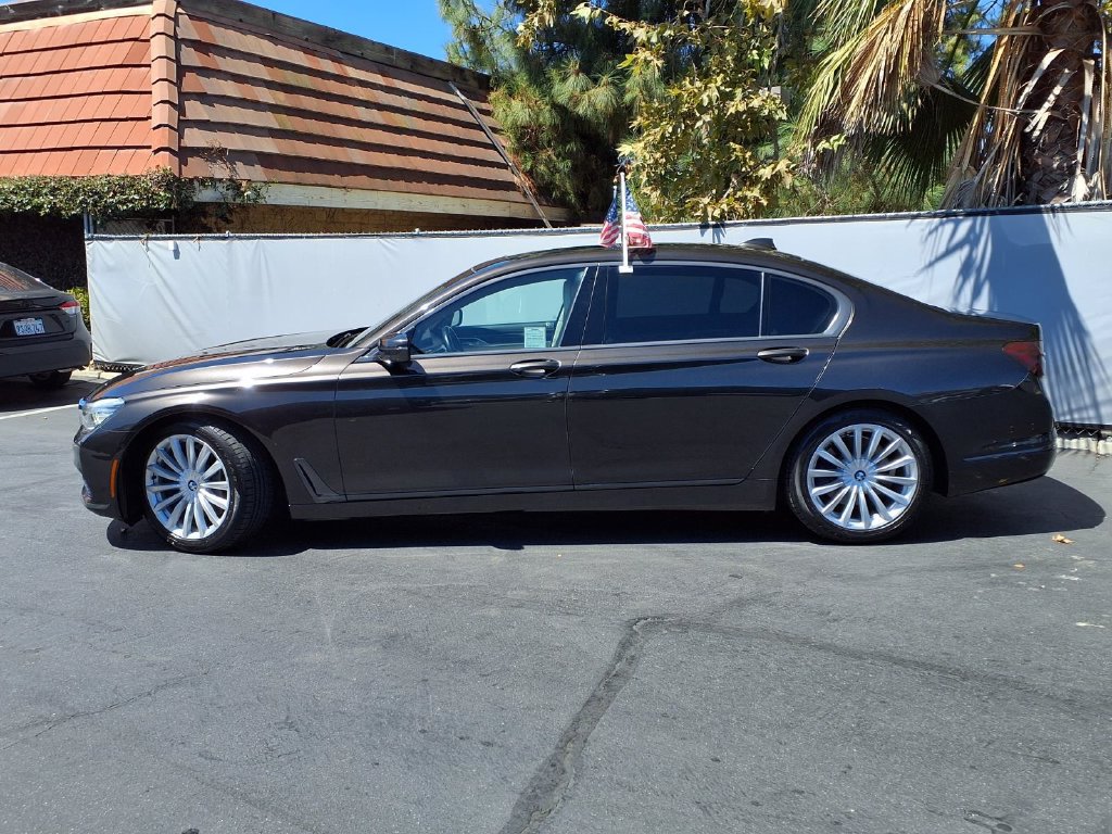 Used 2016 BMW 740i RWD image 4