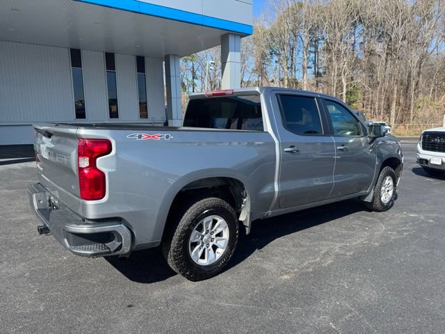 Used 2025 Chevrolet Silverado 1500 LT AWD/4WD image 17